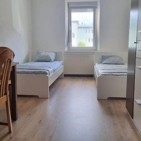 Apartment Mit 2 Betten Inklusive Gratis Parkplatz Graz Exterior photo
