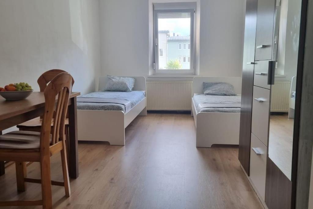 Apartment Mit 2 Betten Inklusive Gratis Parkplatz Graz Exterior photo